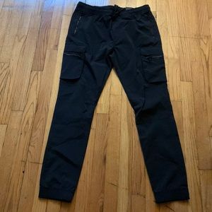 H&M Skinny Fit cargo pants in Black